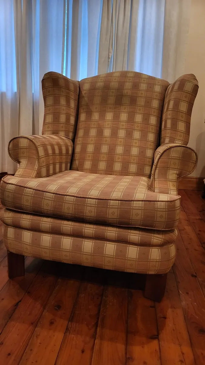 Sofa and matching Armchair for Sale €100 - Image 2