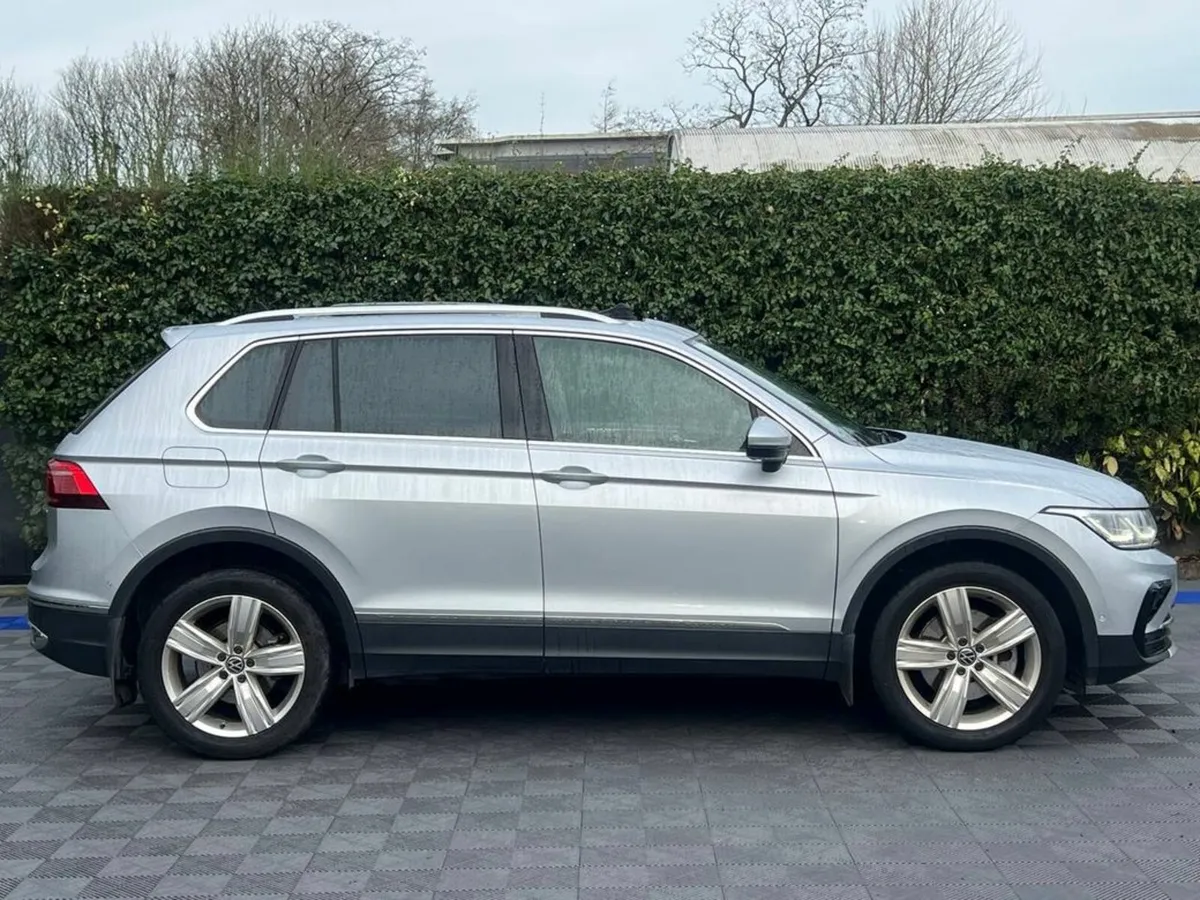 Volkswagen Tiguan ELEGANCE 1.4 TSI PHEV // OPENING - Image 4