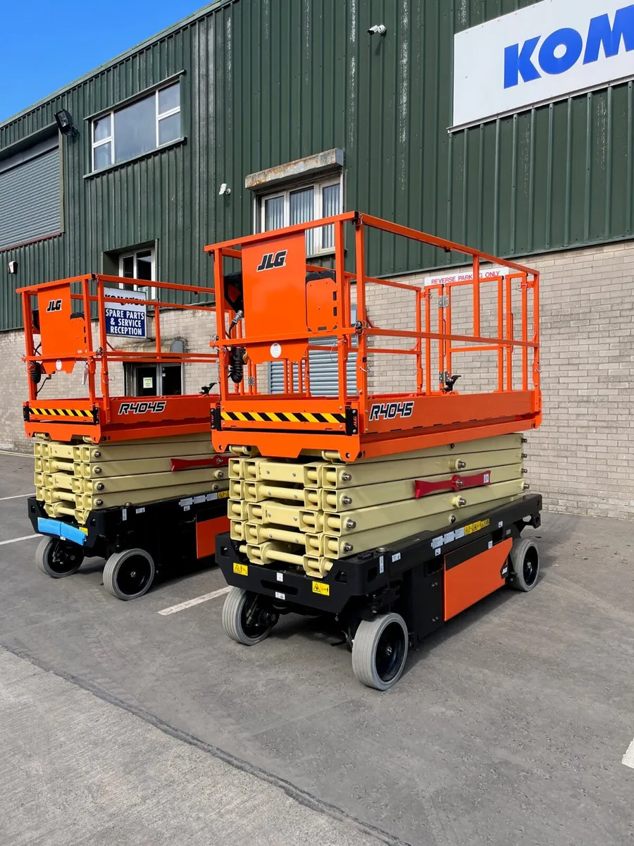 New JLG R4045 Electric Scissor Lifts - Image 2