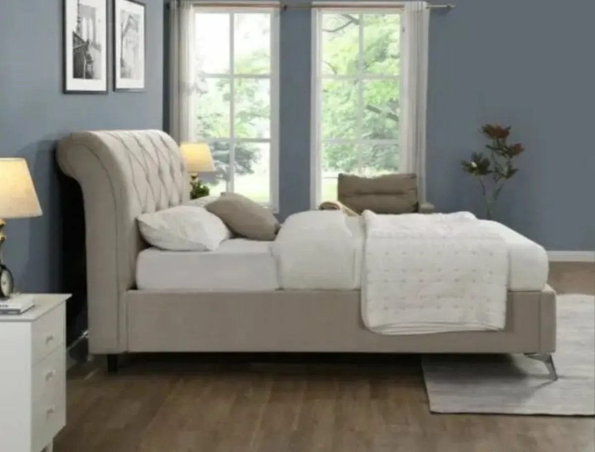 Sligo Gas Lift Bed 4’6′, free delivery in Donegal - Image 3