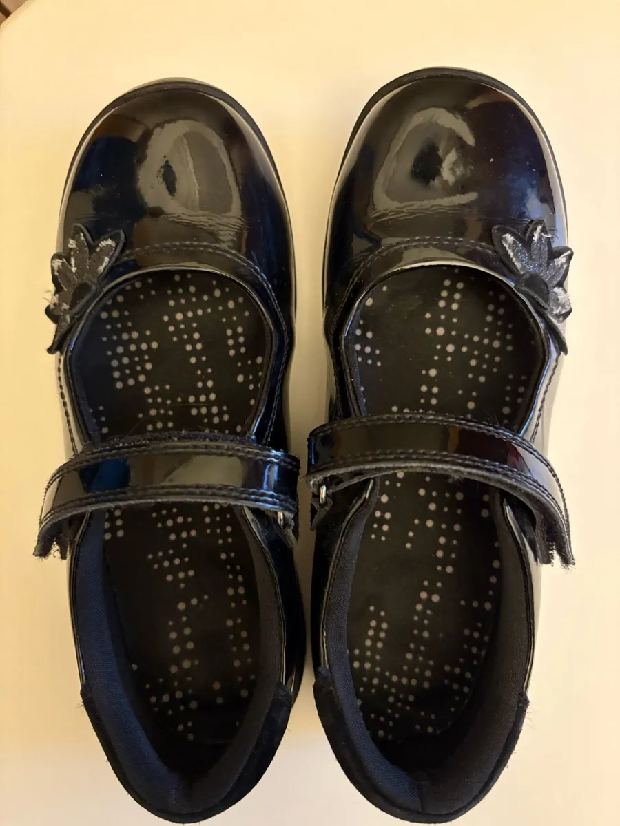 M&S Girls Black Patent Leather Shoes,13 Narrow - Image 3