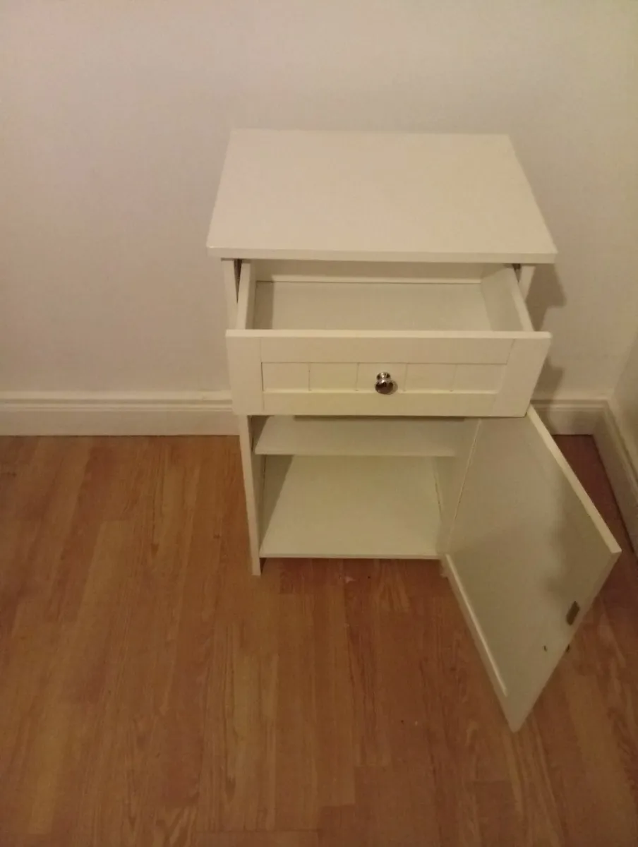 White Sturdy Roomy bathroom cabinet storage unit - Image 3