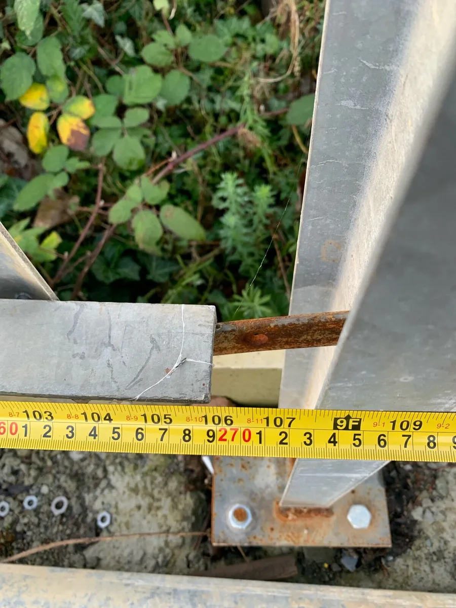 Knife edge palisade fencing galvanised - Image 2