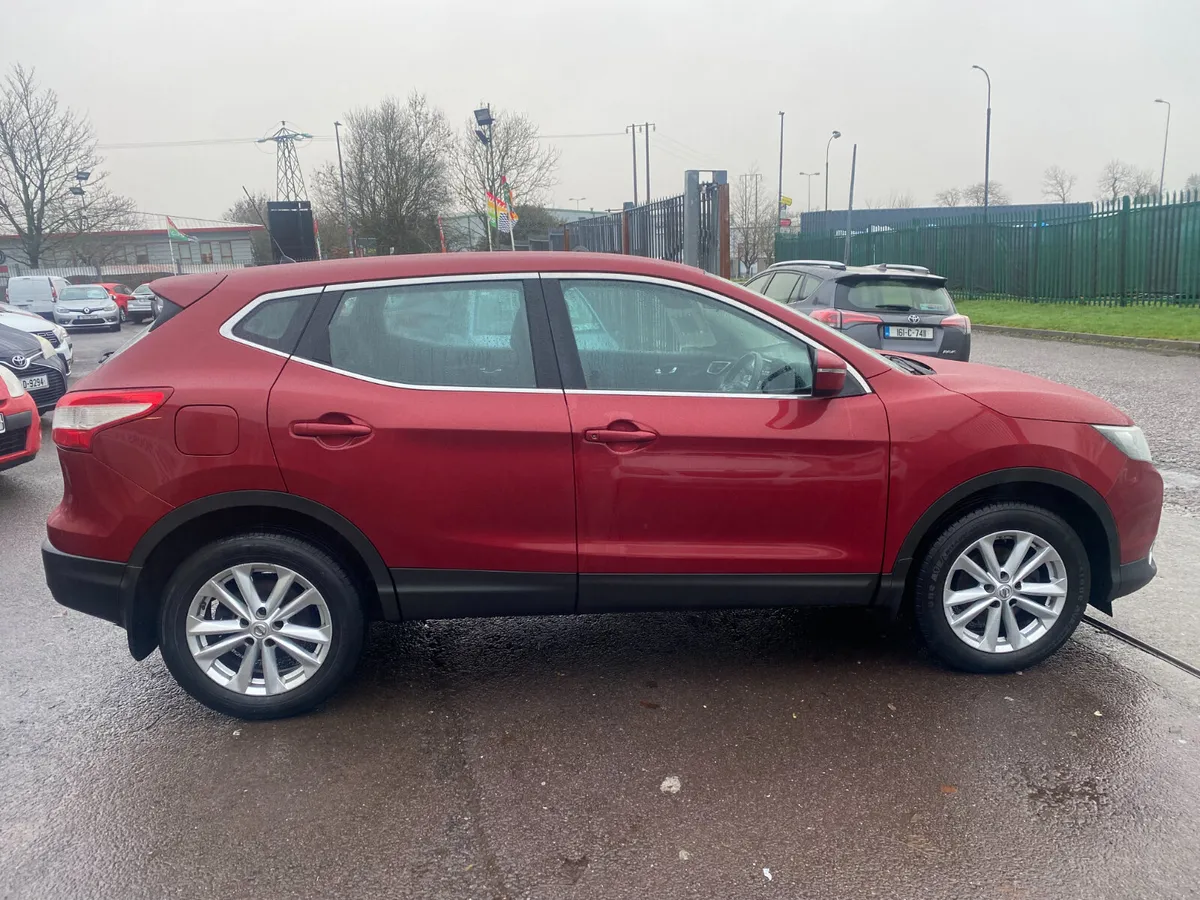 Nissan Qashqai 2015 - Image 3