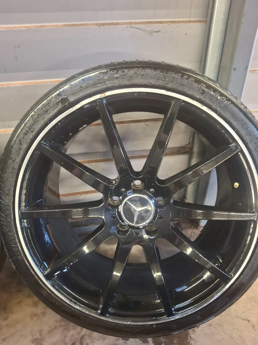 Mercedes Benz 19s - Image 2