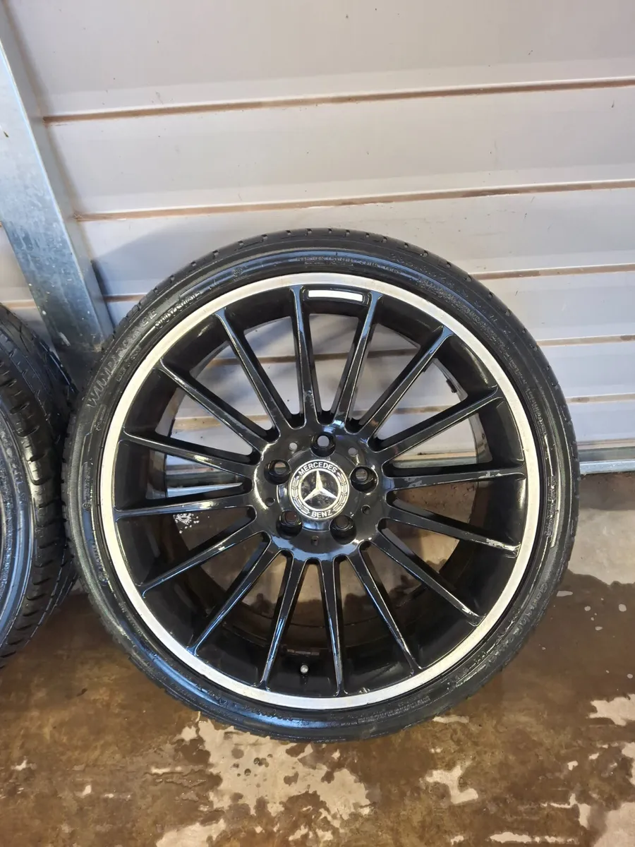 Mercedes Alloy Wheels 19s - Image 4