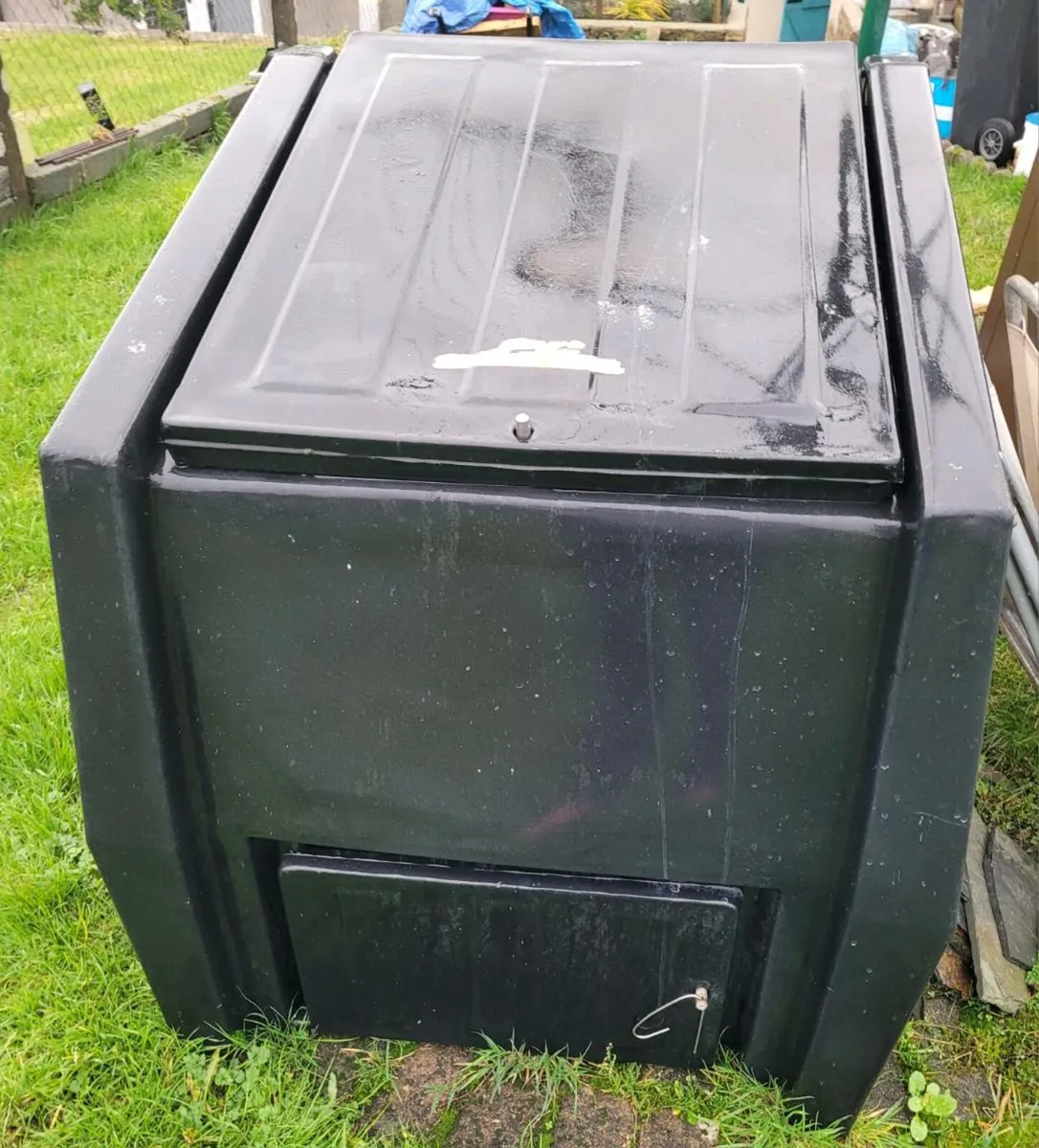 2 x Coal bunkers - Image 1