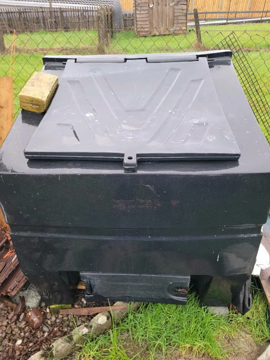 2 x Coal bunkers - Image 2