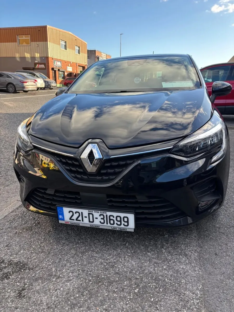 2022 Renault Clio Dinamique SCe65 - Image 2