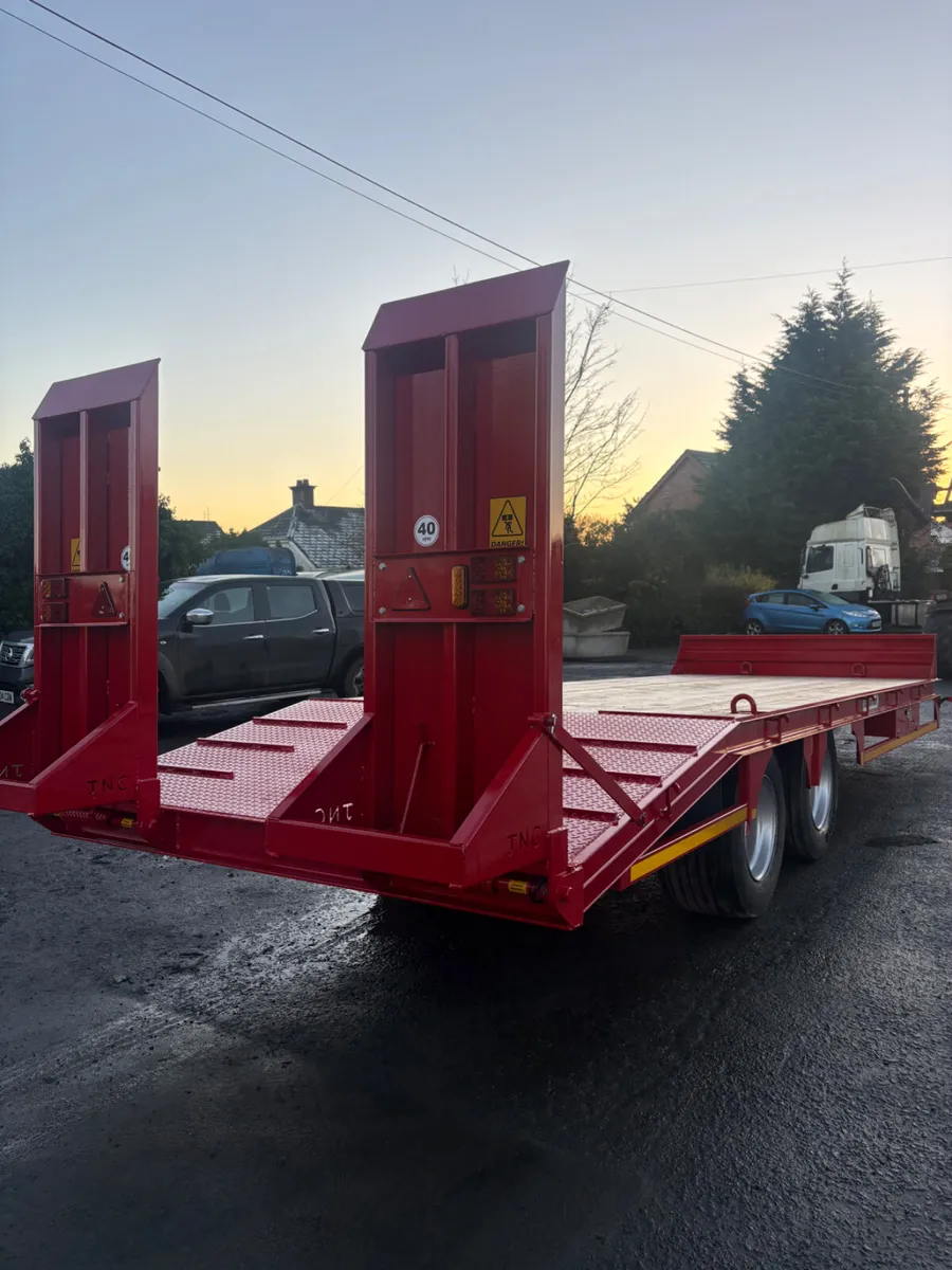 New JNC 19ton low loader - Image 2