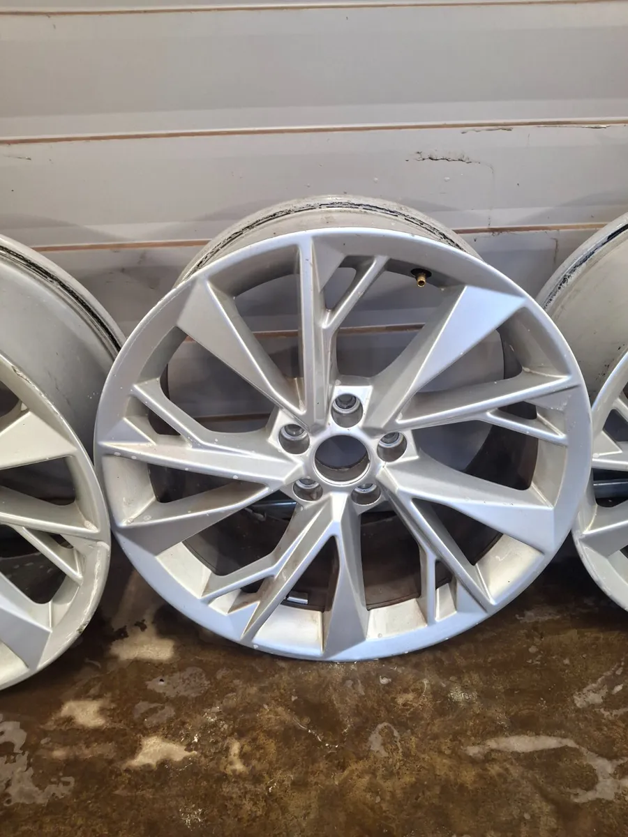 Audi Alloys 18s - Image 2