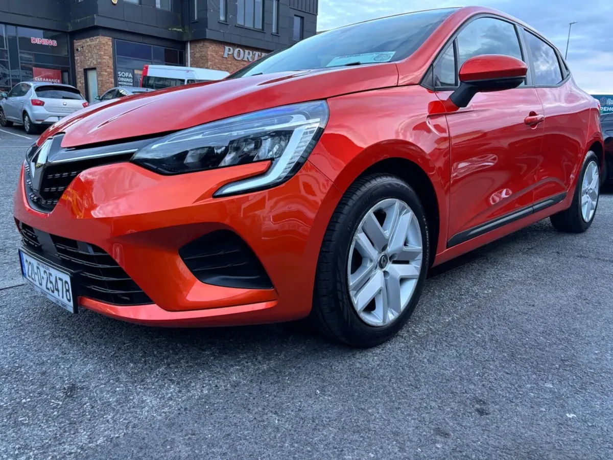 2022 Renault Clio Dinamique SCe65 - Image 2