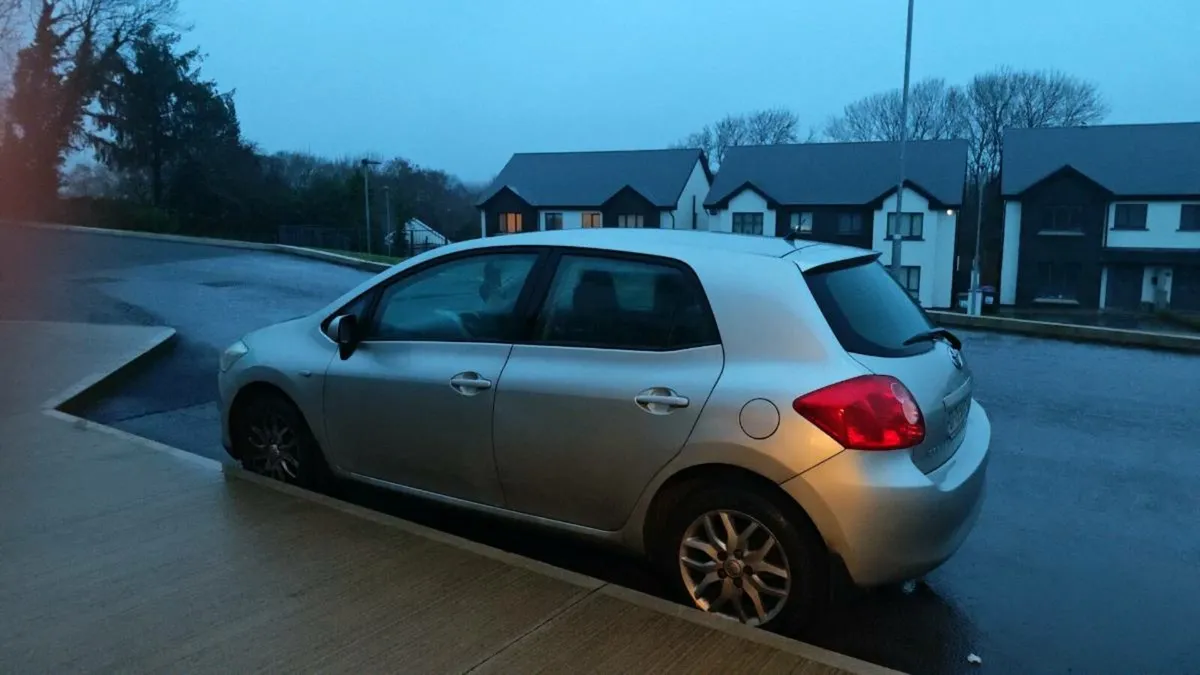 Toyota auris 1.4 petrol - Image 3