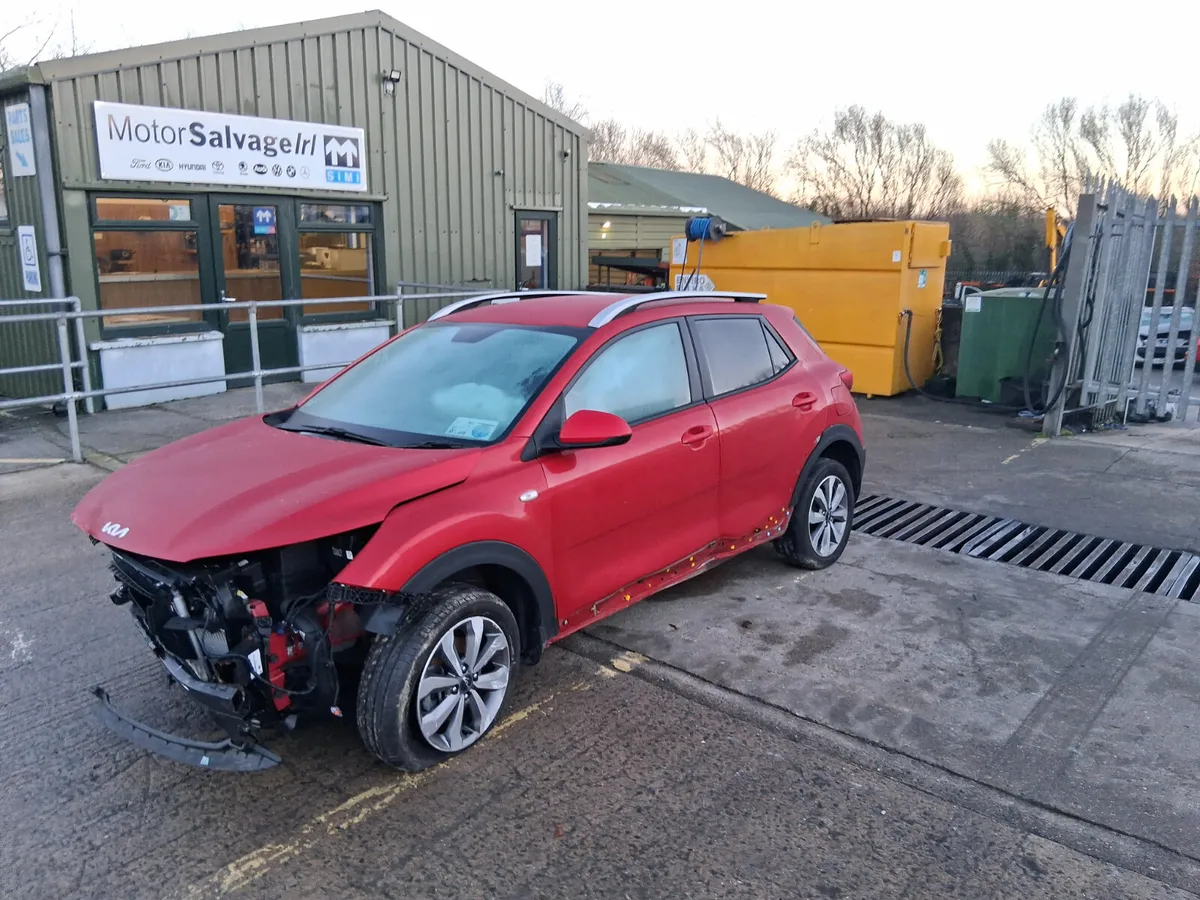 2023 KIA STONIC 1.L Petrol (for parts only) - Image 3