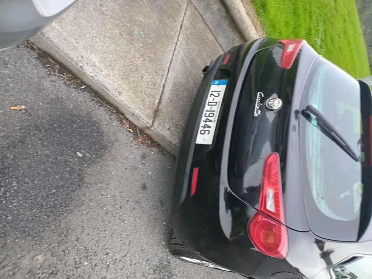 Alfa Romeo Giulietta 2012 - Image 4