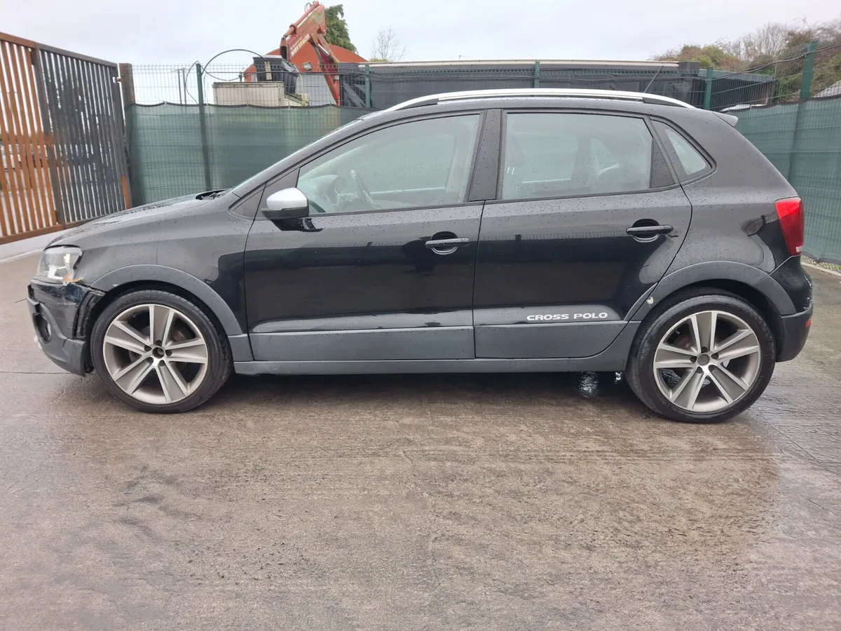 2012 Volkswagen Polo Cross  1.2 Tdi - Image 4