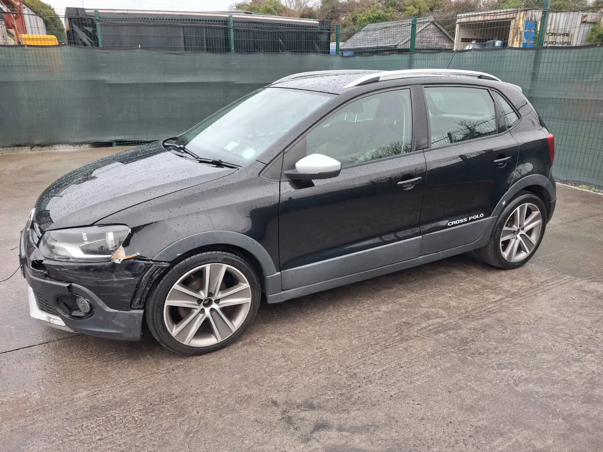 2012 Volkswagen Polo Cross  1.2 Tdi - Image 3