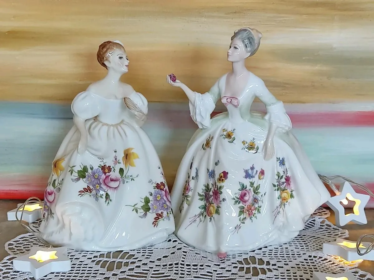 Royal Doulton Figurine Diana  and Marilyn Monroe - Image 1