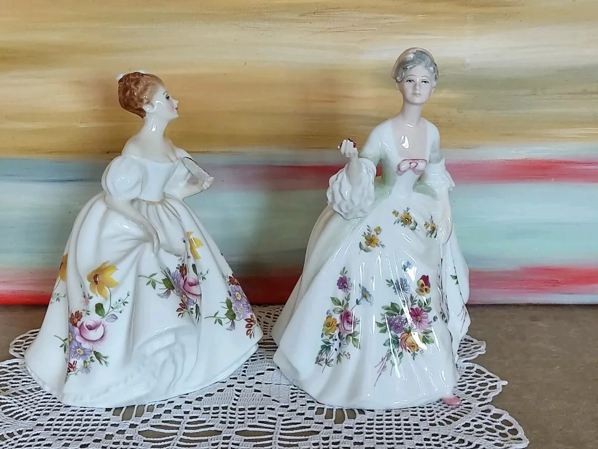 Royal Doulton Figurine Diana  and Marilyn Monroe - Image 3
