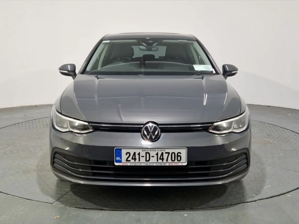 Volkswagen Golf 1.0 TSI 110HP Life - Image 3