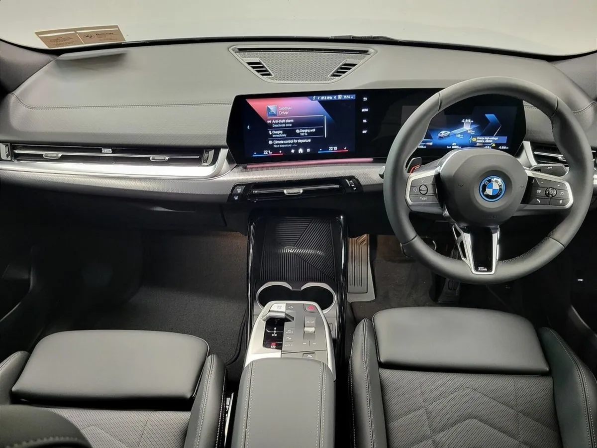BMW iX2 - Image 4