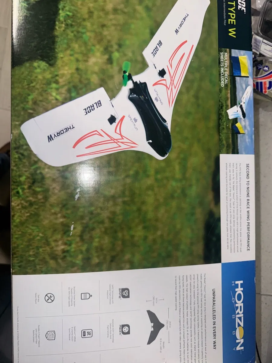 FPV racing wing, BNF new in box - Image 2