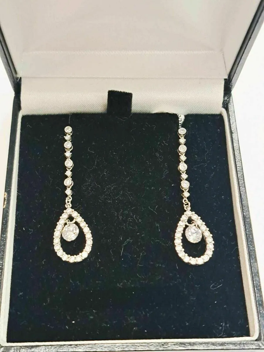 9K White Gold Earrings 9CT - Image 1