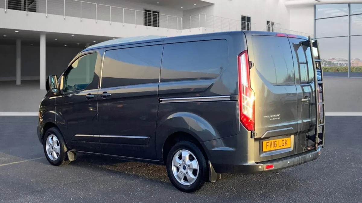 Ford Transit Custom 2016 - FINANCE AVAILABLE - Image 3
