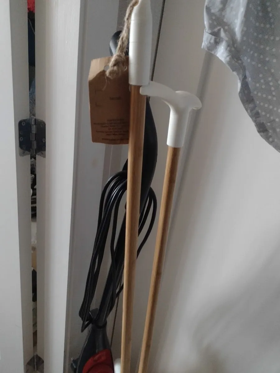 New dustpan and brush set - Image 3