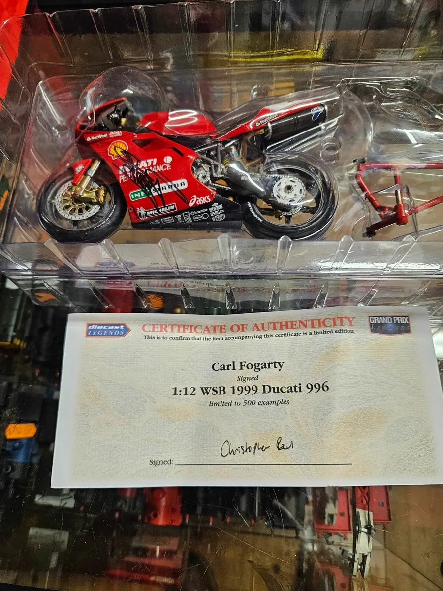 Corgi Minichamps Ducati Carl Fogarty Signed - Image 3