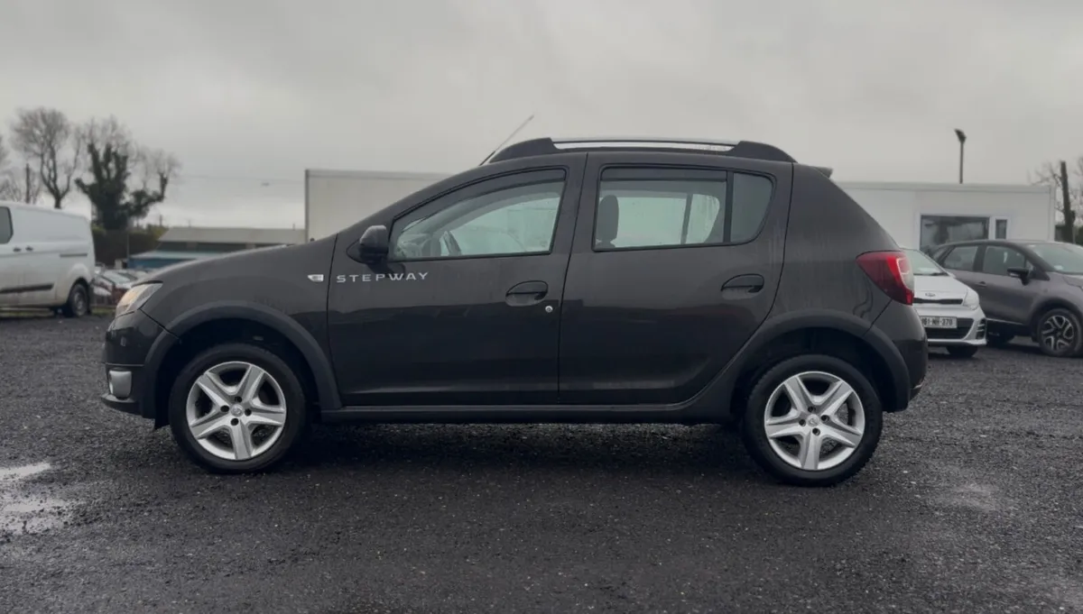 Dacia Sandero Stepway 2015 1.5d tax and nct - Image 4