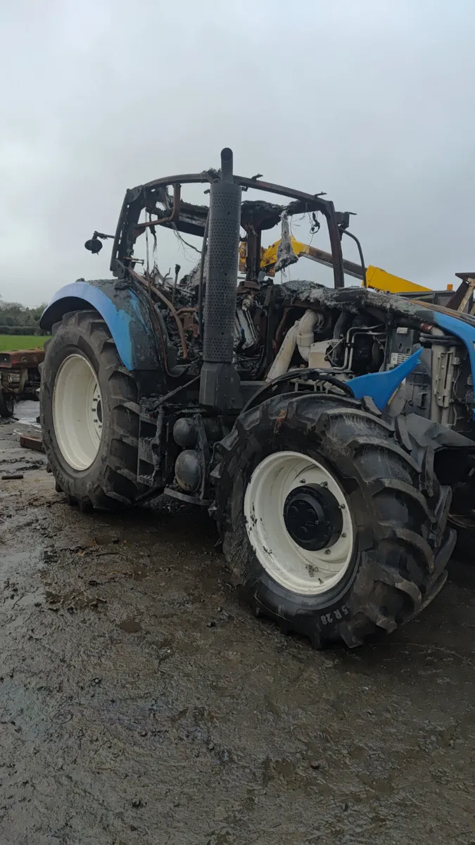 New Holland - Image 1