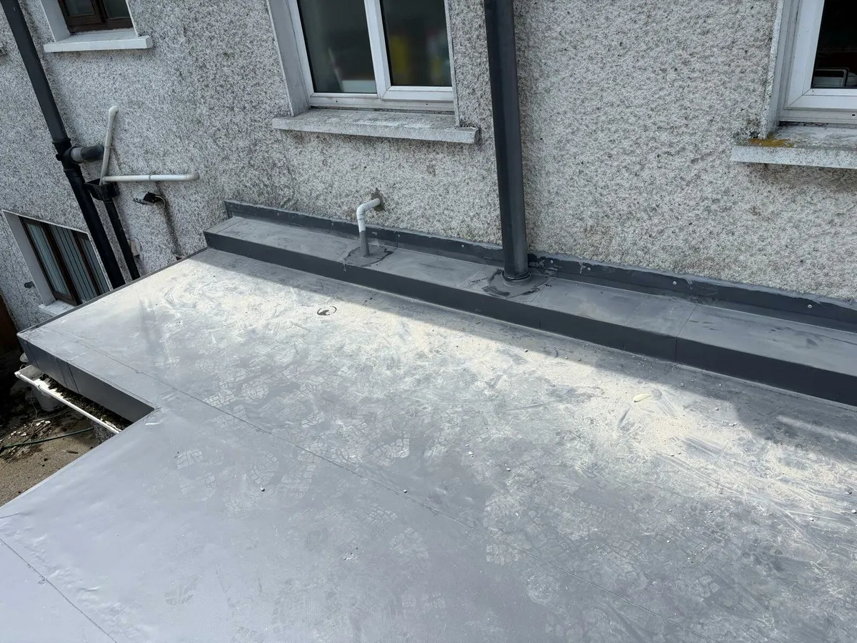 Pvc flat roofing contractor - Image 1