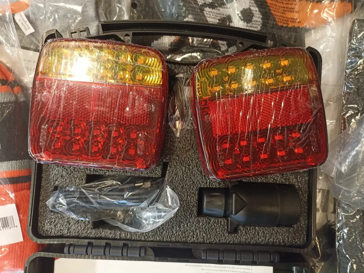 MAGNETIC WIRELESS LIGHTS - BLACK FRIDAY OFFER!! - Image 3