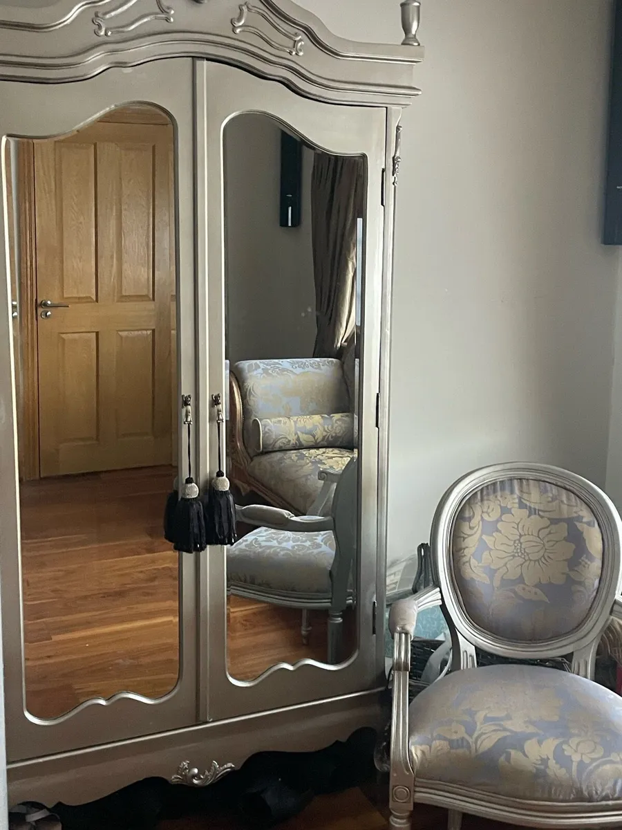 French style wardrobe - Image 3