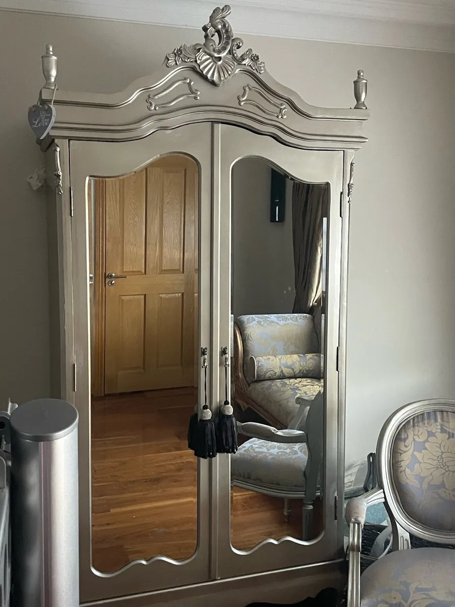 French style wardrobe - Image 4