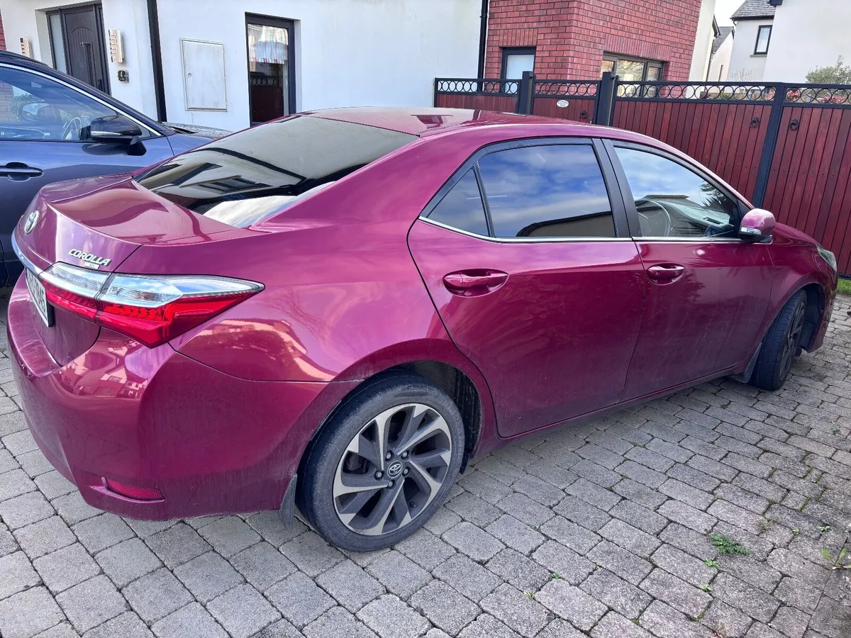 Toyota Corolla 2017 LowKms - Image 4