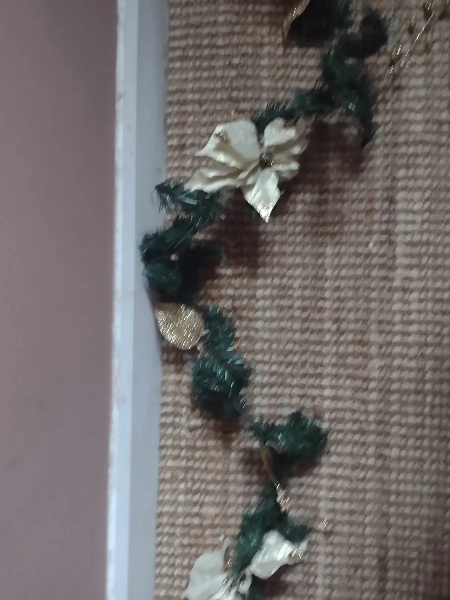 Christmas Garland 9ft - Image 4