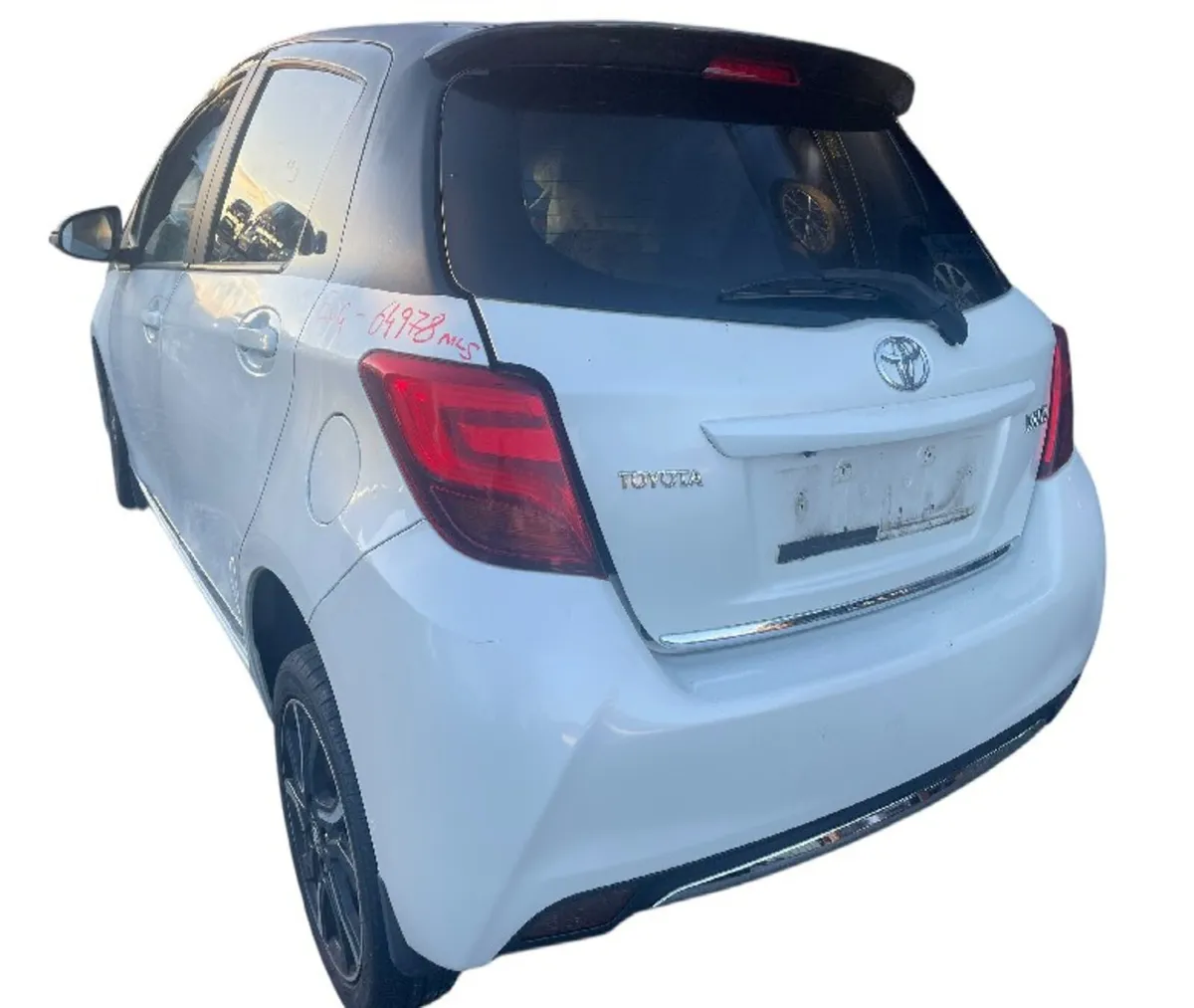 2015 Toyota Yaris for Breaking/Dismantling - Image 4