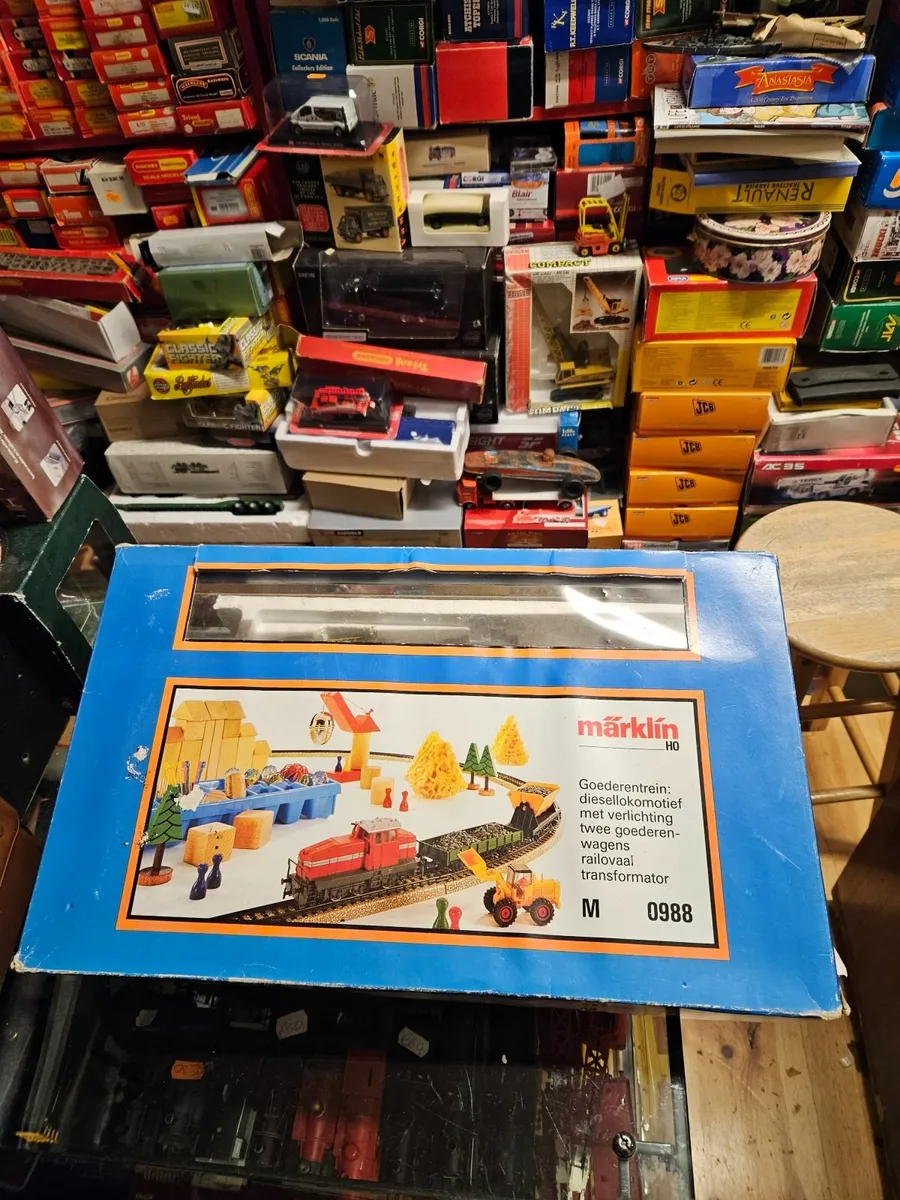 Hornby Marklin HO Scale Train Set - Image 1