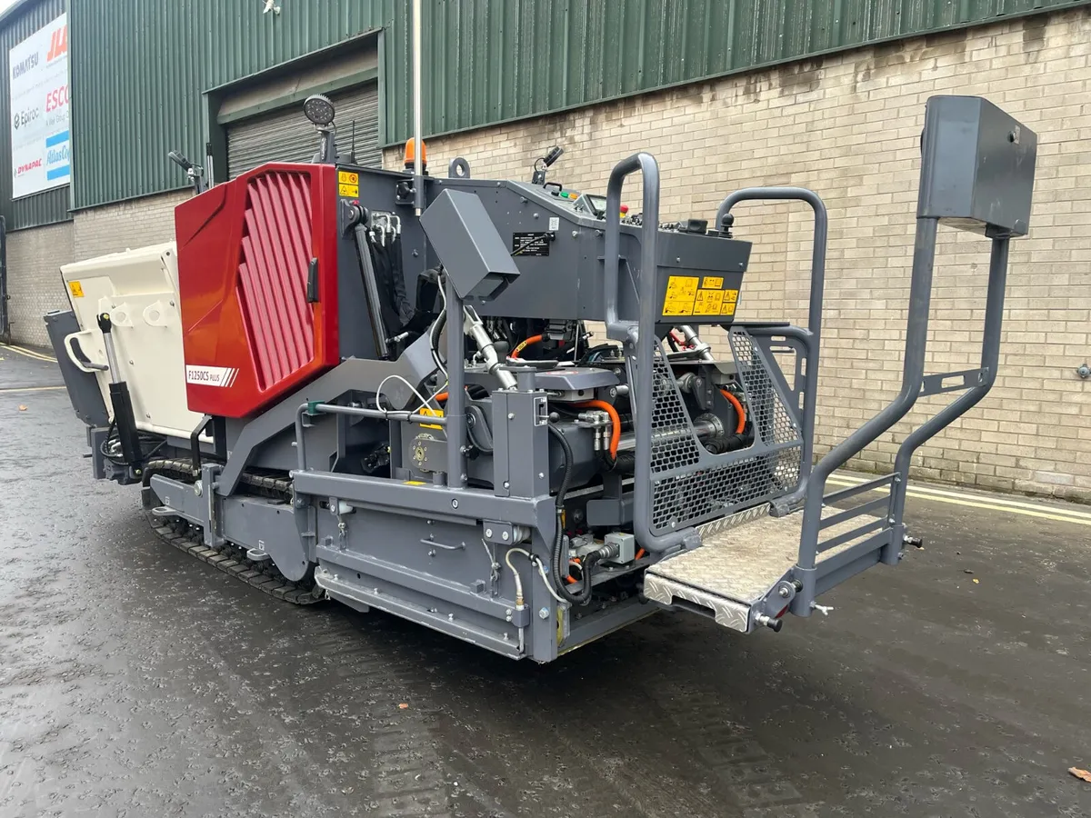 New Dynapac F1250CS Plus Asphalt Pavers - Image 3