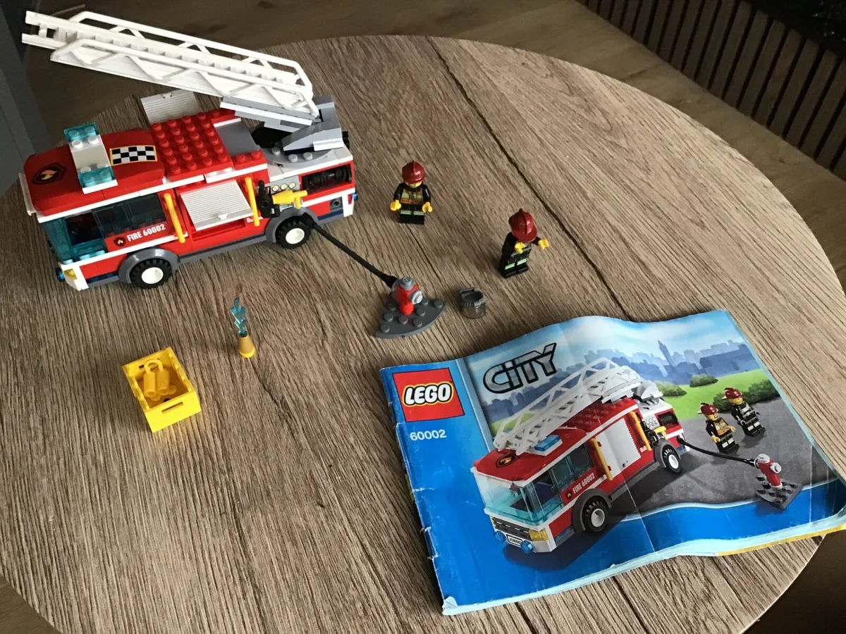 Lego fire truck - Image 1