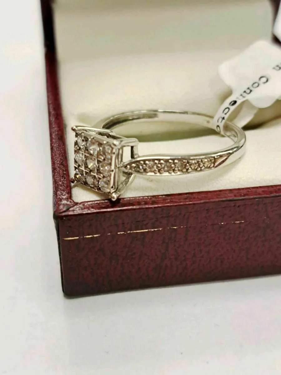 9K White Gold Diamond Ring 9CT - Image 3