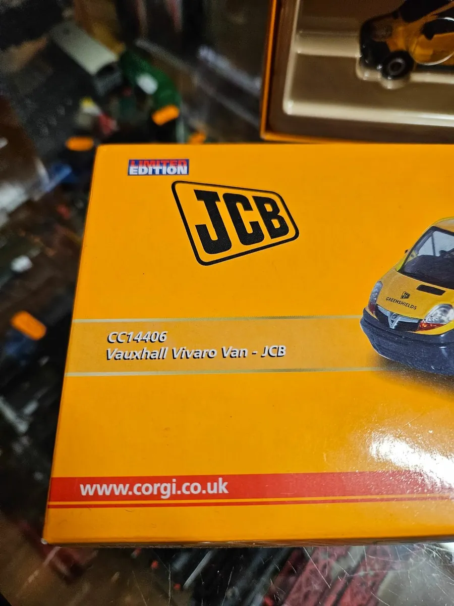 Corgi JCB Vauxhall Vivaro Van 1.50 - Image 2