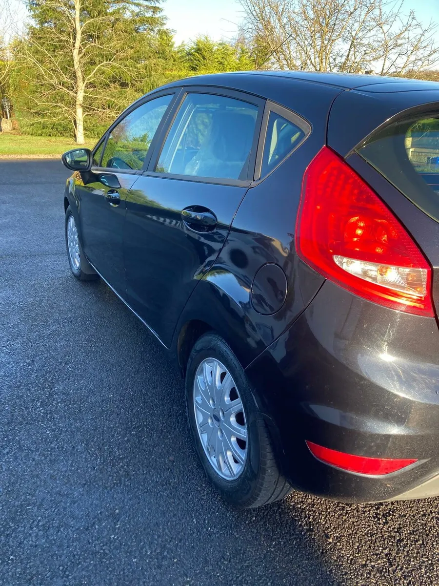 Ford Fiesta - Image 2