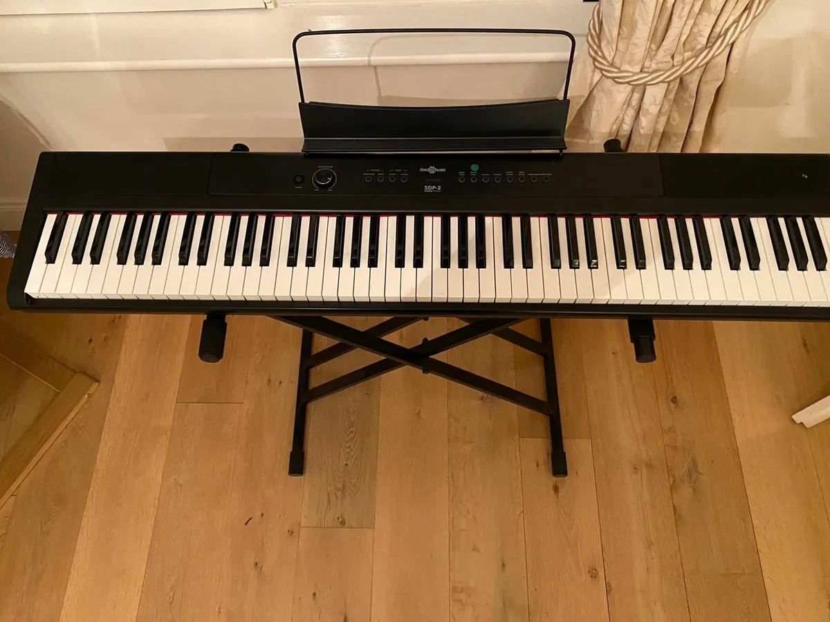 Piano & stand - Image 2