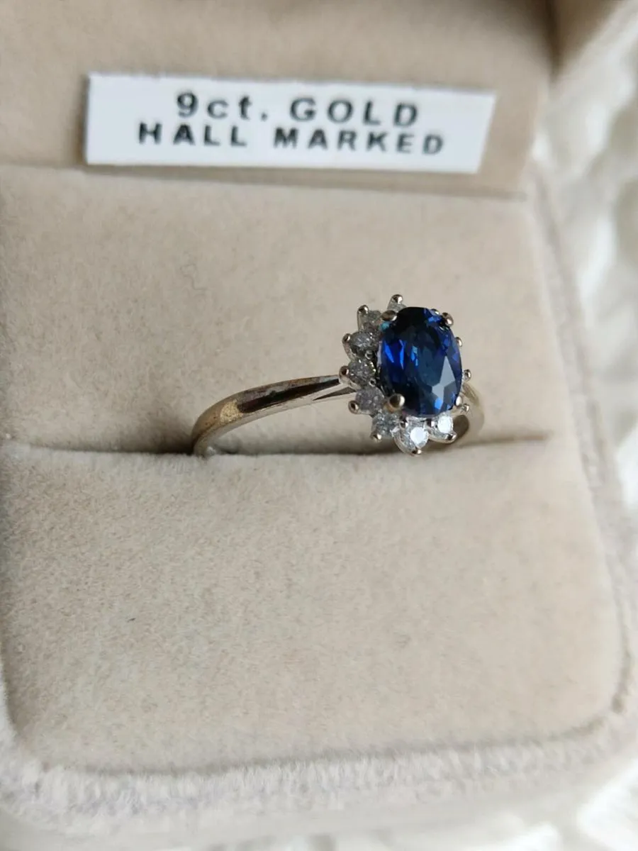 9 CT yellow, white Gold Sapphire, Diamond ring - Image 3