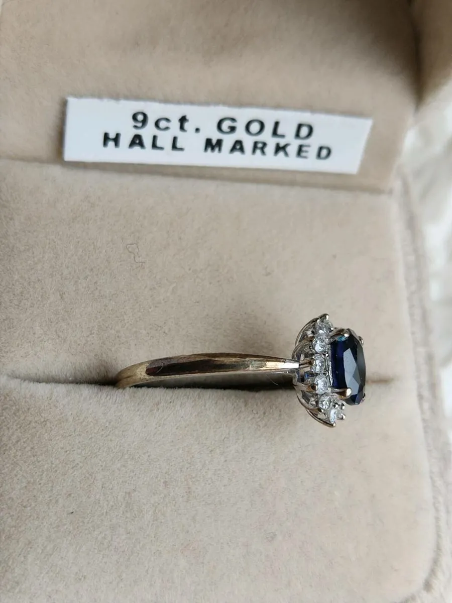 9 CT yellow, white Gold Sapphire, Diamond ring - Image 4