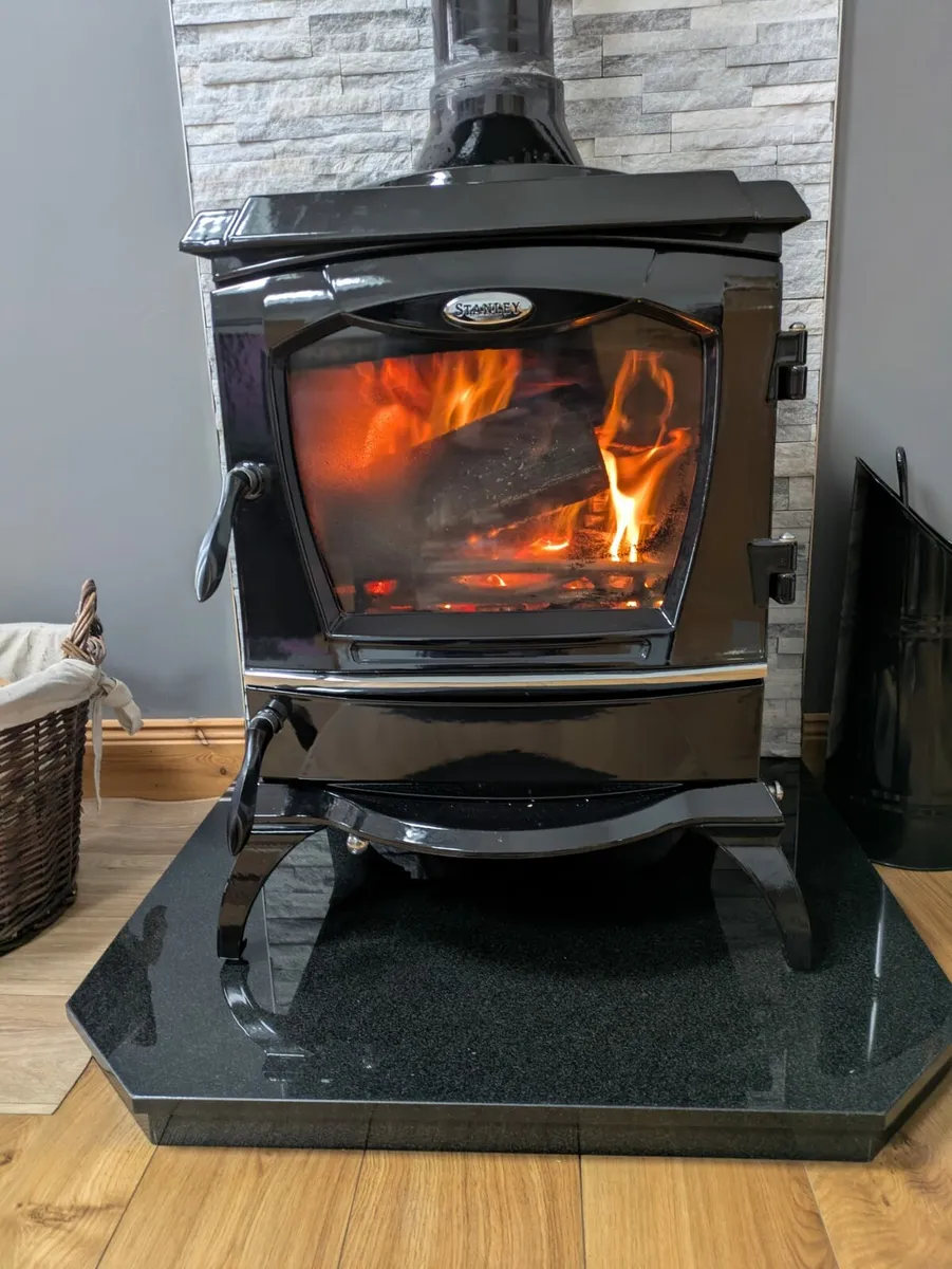 Stanley Reginald Stove - Image 1