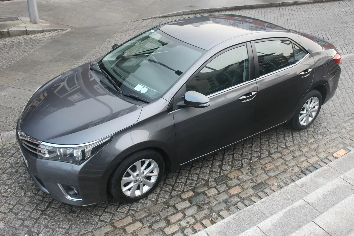 Toyota Corolla 2015 1.4D4D Luna - Image 3
